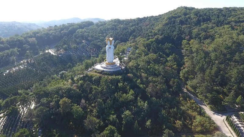 大河贝四面观音远景